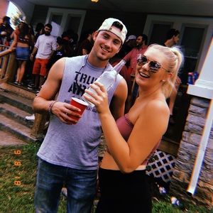 Meet your Posher, Ethan